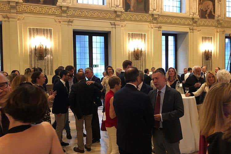 (Arrigo Cipriani premiato da Birra Moretti 
alla 58ª edizione del Premiolino)