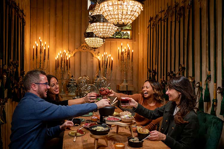 (Atmosfera après-ski... milanese 
all'Urban Chalet del Four Seasons)