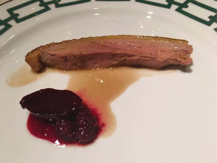 Anatra, barbabietola, more e fois gras (Domenique Crenn)