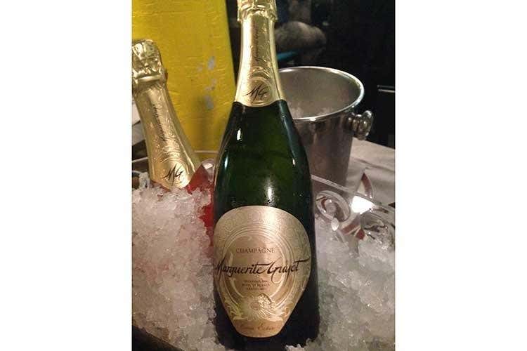 (Berimbau, la churrascaria milanese 
festeggia 10 anni con il “Sushi samba”)