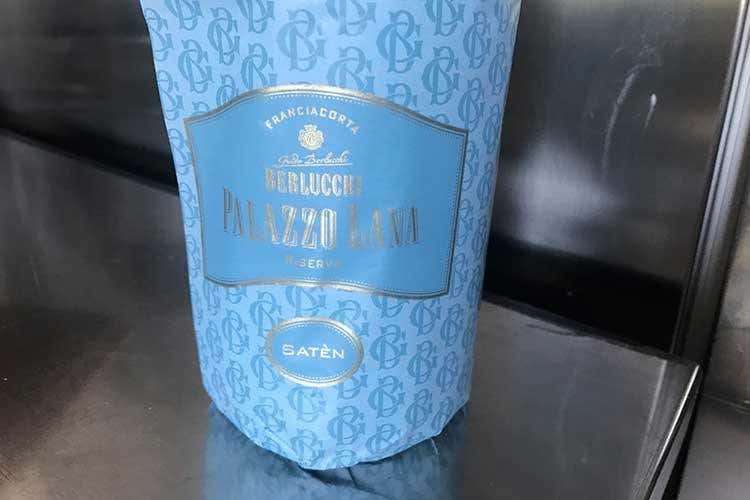 (Berlucchi Palazzo Lana Saten 2008 
Piena espressione della Franciacorta)
