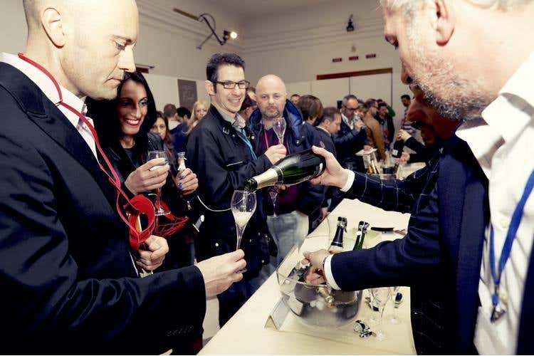 (Bollicine in Villa 
A marzo la seconda edizione)