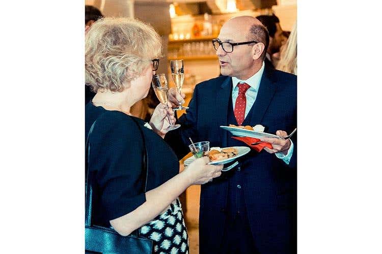 (Bollicine in Villa cresce 
Mille visitatori e vini da 5 Paesi europei)