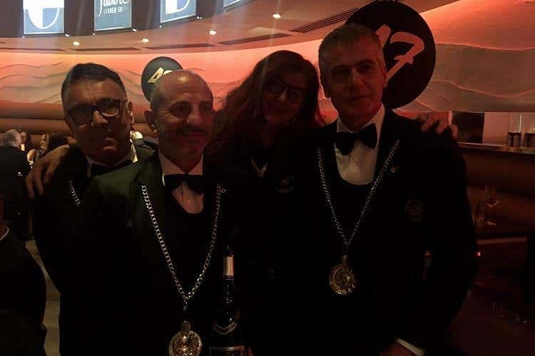 Roberta Agnelli e la squadra di Ais Bergamo (Buon 47° compleanno Bobadilla 
A cena con la Nic per festeggiare)