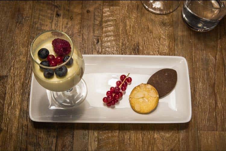 Dessert (Buon cibo e relax dal pranzo al dopocena 
Il 19.26 è un angolo milanese da godersi)