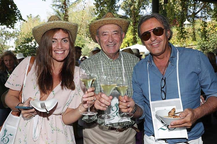 Chiara Maci, Vittorio Moretti e Filippo La Mantia (Buon compleanno a L'Albereta 
Il sogno di Carmen Moretti dopo 25 anni)