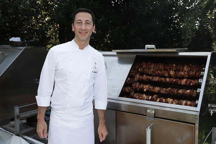 Fabio Abbattista (Buon compleanno a L'Albereta 
Il sogno di Carmen Moretti dopo 25 anni)