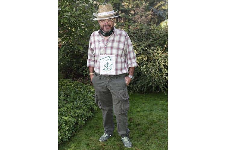 Giancarlo Morelli (Buon compleanno a L'Albereta 
Il sogno di Carmen Moretti dopo 25 anni)