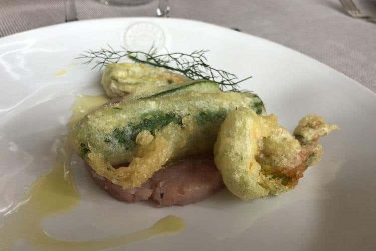 (Ca' D' Gal, Moscato d'Asti da tutto pasto 
dalla grande capacità di invecchiamento)