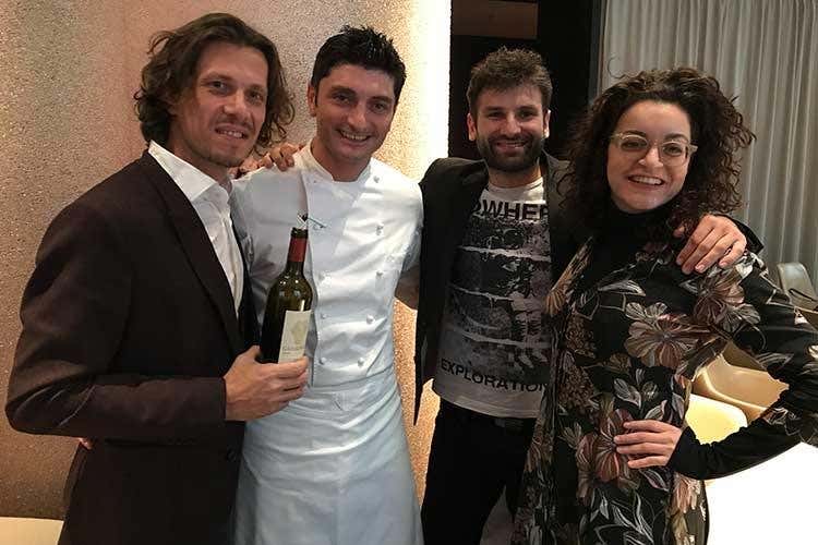 Emilio Mancini, Andrea Aprea, Julian Renaud e Roberta Palma (Caiarossa, un mosaico di vigneti 
Quando la Toscana respira il mare)
