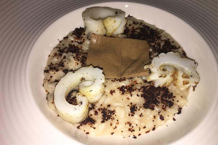 Risotto di calamari e fegatino di pollo (Domingo Schingaro) - Cala il sipario sulle cene Euro-Toques 
Ultimo a Borgo Egnazia, Pasquale Laera