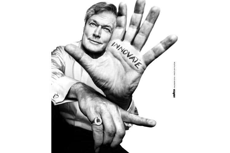 (Calendario Lavazza 
17 scatti per lo sviluppo sostenibile)