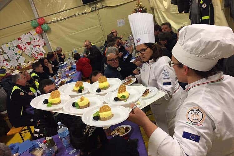 Calore e convivialità ad Amatrice 
Fic in cucina per la cena di Natale