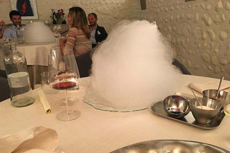 Semifreddo al lime, sedano, tequila e polvere di liquirizia - Cambia la location ma resta la qualità 
La cucina di Nadia ora in Franciacorta