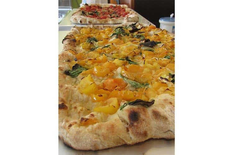 “Capperi… che pizza! Pizza Gourmet” 
Prodotti di qualità e convivialità a Milano