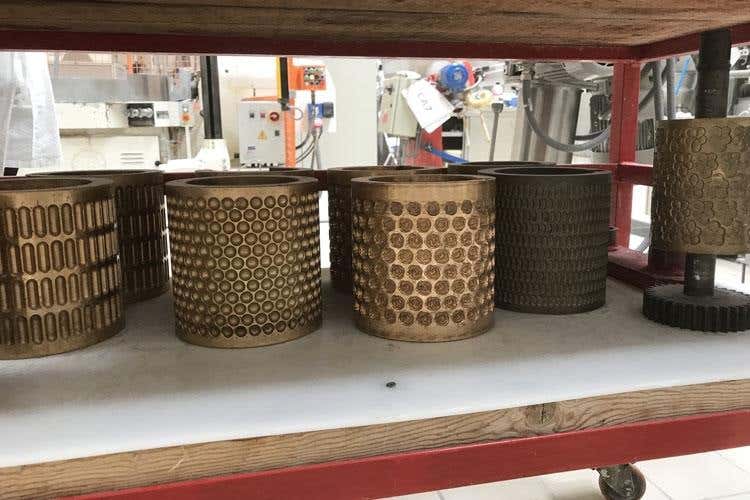 Caramelle e cioccolato d’autore 
La Leone fa tornare bambini