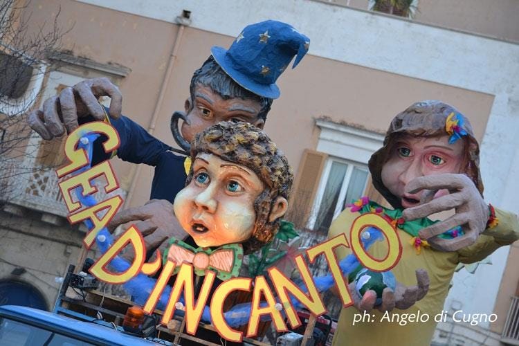 foto: Angelo di Cugno (“Carnevale Coratino” 
Successo nel segno della bellezza)