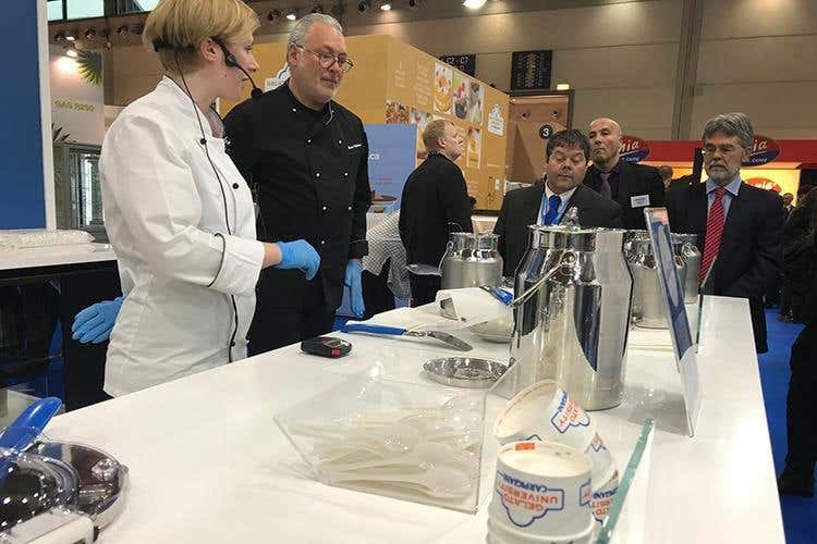 (Carpigiani, formazione a ciclo continuo 
e attrezzature che guardano avanti)