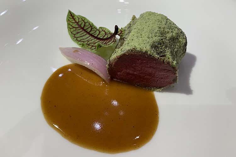 Capriolo alle erbe e cipolle di Tropea