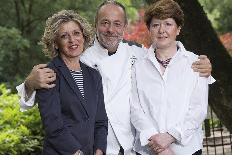 Patrizia, Antonio e Floriana Lecchi (Casa Virginia 
Cucina, vini e accoglienza lodevoli)