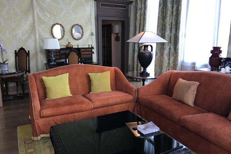 (CastaDiva Resort&Spa 
Ospitalità e alta cucina da 5 stelle)