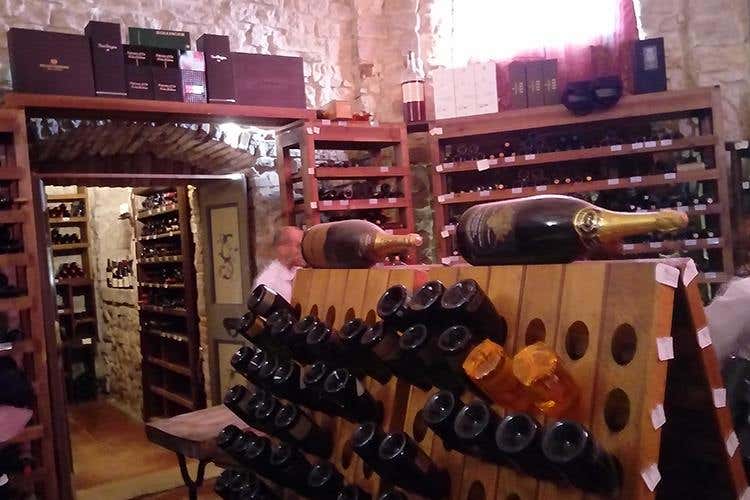 (Castello Malvezzi, da 40 anni 
baluardo della buona cucina)