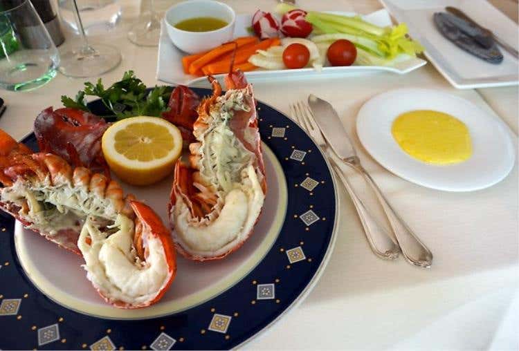 Astice in pinzimonio con verdure e maionese fresca