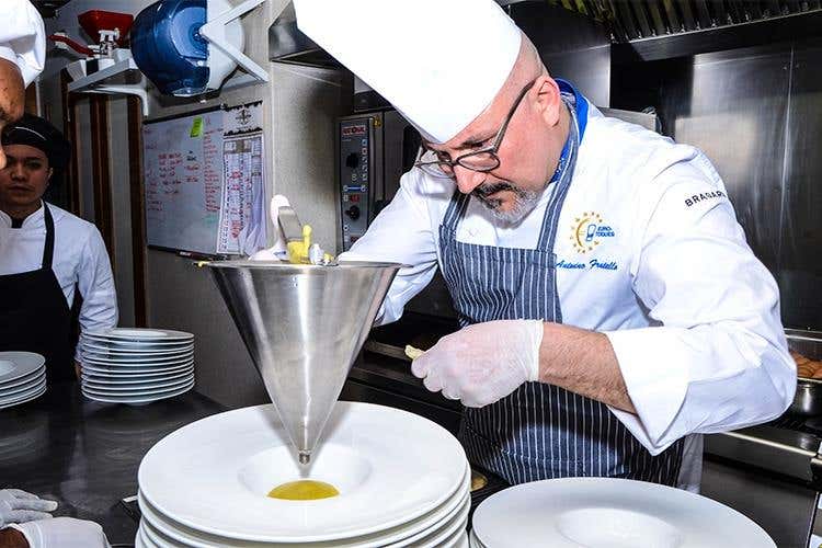 Cena a 12 mani... made in Sicily 
L'ingresso di sei cuochi in Euro-Toques