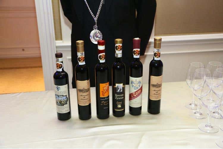 (Cena di gala con 16 stelle Michelin 
Il Premio IaT celebra la Cucina italiana)