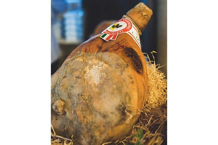 (Cena di gala con 16 stelle Michelin 
Il Premio IaT celebra la Cucina italiana)