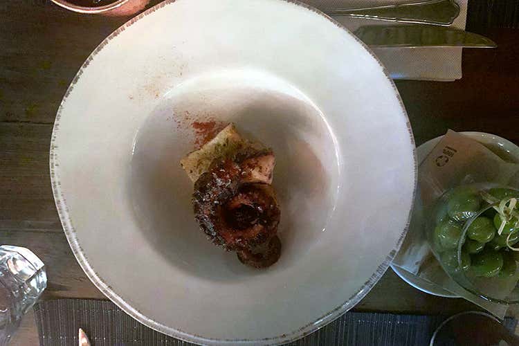 Tentacolo di polpo (Cena (o dopo cena) al Mediterraneo 
Oasi di pace per l'estate romana)