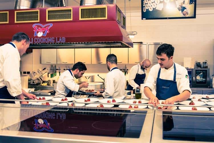 Cena solidale con Niko Romito all’insegna della cucina contemporanea