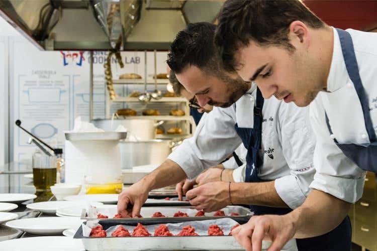 Cena solidale con Niko Romito all’insegna della cucina contemporanea