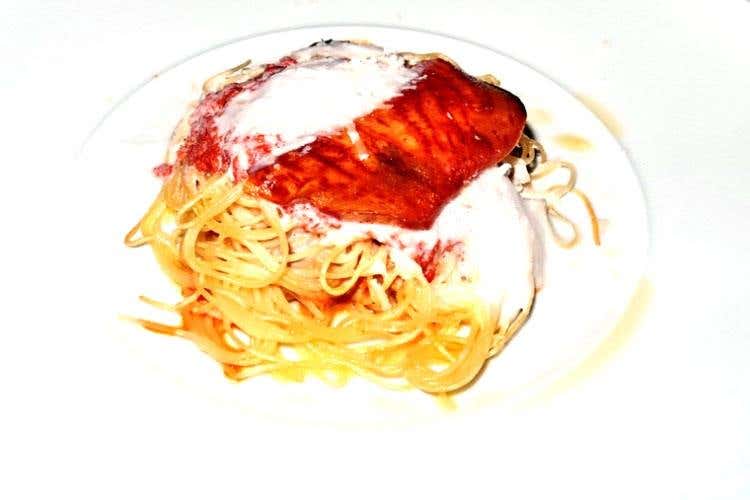 Pasta alla Norma croccante (Charleston, 5 giovani talenti ai fornelli 
Promossi, la cucina siciliana può sperare)