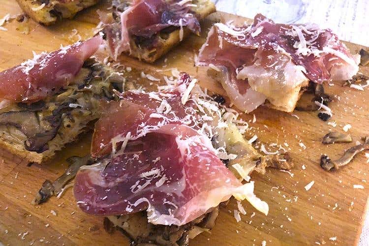 Pizza in teglia - Gabriele Bonci (Charming italian chef... non solo cucina 
All'Albereta le pizze dei soci Bonci e Pepe)