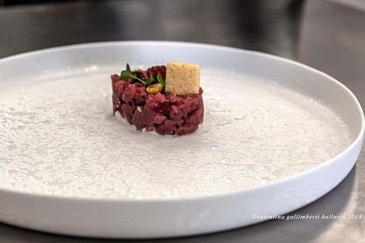 (“Chef in tavola”, profumo di stelle 
Cinque giovani cuochi protagonisti)