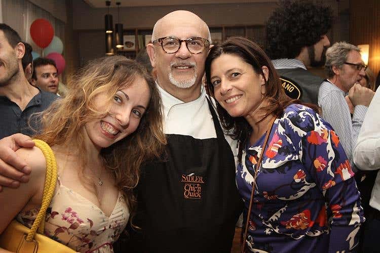 (Chic'n Quick compie 10 anni 
Grande festa alla trattoria di Sadler)