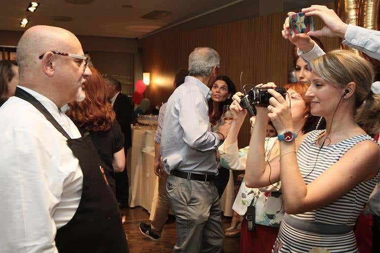 (Chic'n Quick compie 10 anni 
Grande festa alla trattoria di Sadler)