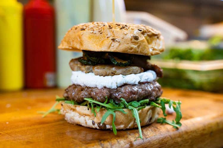 (Cibo di strada al coperto 
Quattro giorni di eventi a Roma)