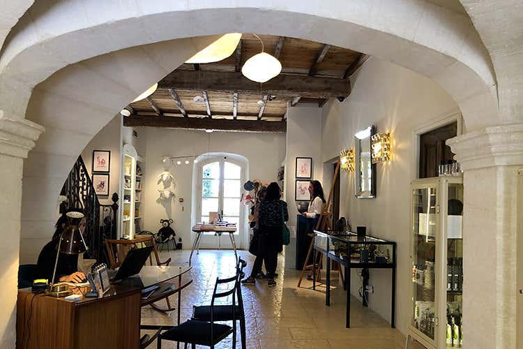 (Cicada, la Camargue ai fornelli 
Cucina creativa da poco stellata)