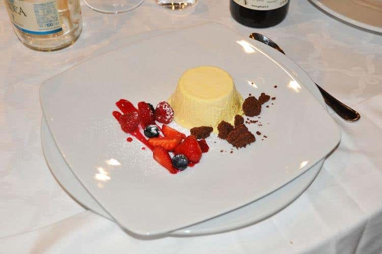 Parfait alla vaniglia con frutti di bosco (Club Buongustai Bergamo 
35 anni in golosa salute
)