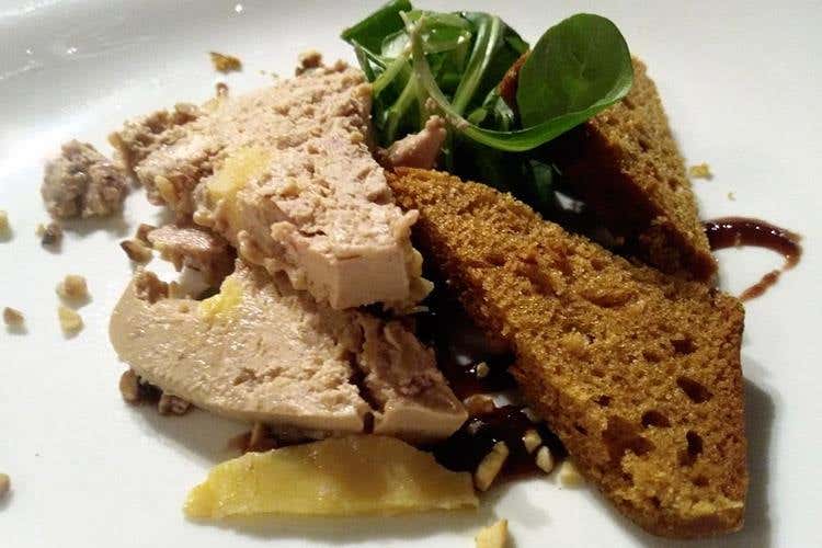 Buffet al ristorante La Rocca (Club Med, l'altra faccia della medaglia 
Un'opportunità di crescita professionale)