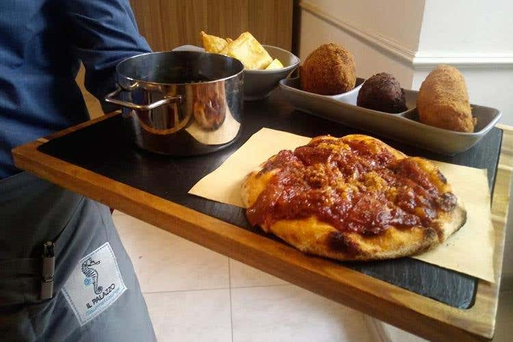 Pranzo tipico a Palazzo (Club Med, l'altra faccia della medaglia 
Un'opportunità di crescita professionale)