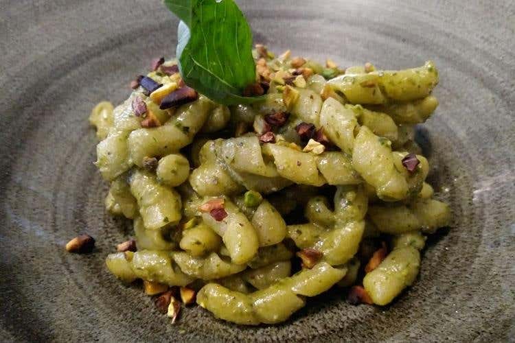 Pranzo tipico a Palazzo (Club Med, l'altra faccia della medaglia 
Un'opportunità di crescita professionale)