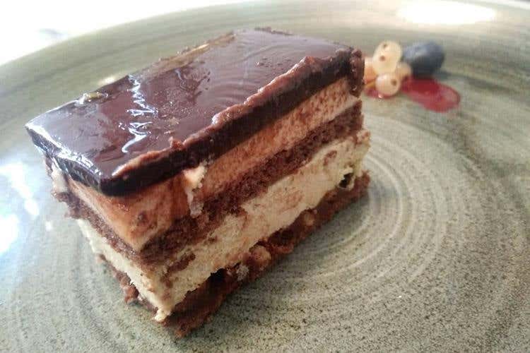 Pranzo tipico a Palazzo (Club Med, l'altra faccia della medaglia 
Un'opportunità di crescita professionale)