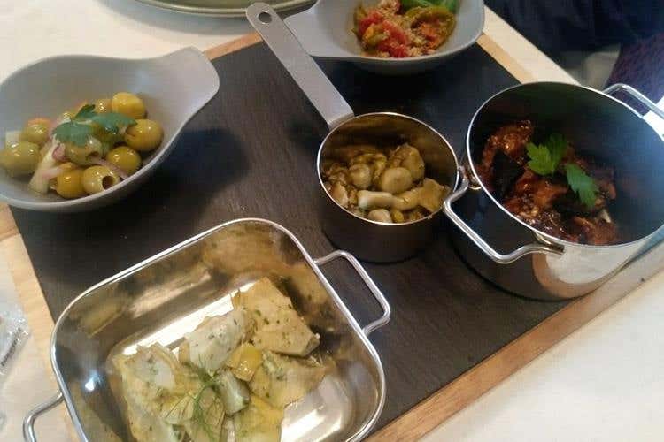 Pranzo tipico a Palazzo (Club Med, l'altra faccia della medaglia 
Un'opportunità di crescita professionale)