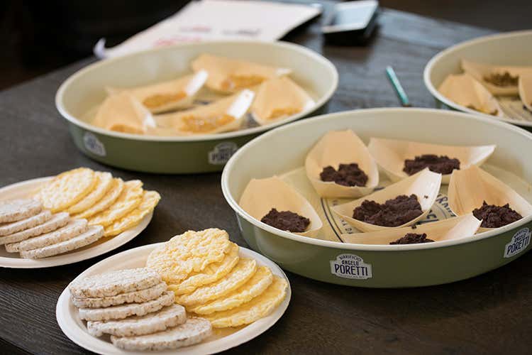 Le gallette de Il Buon Riso - foto: Ellade Photo-Eleonora Racca (Collisioni, retroscena “food” )