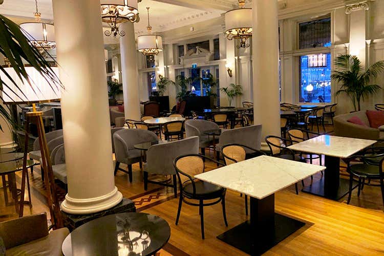 Fairmont, salone da tè (Comfort firmato Fairmont con affaccio sul Pacifico