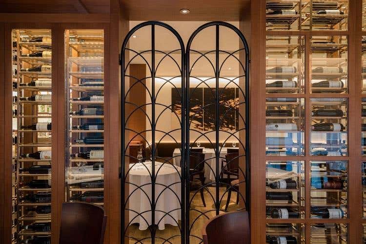 Un altro interno della sala (Con Castellana Marco Sacco 
porta il Piemonte a Hong Kong
)