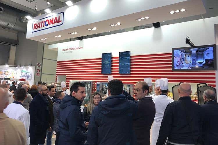 (Con Rational una cucina in poco spazio)